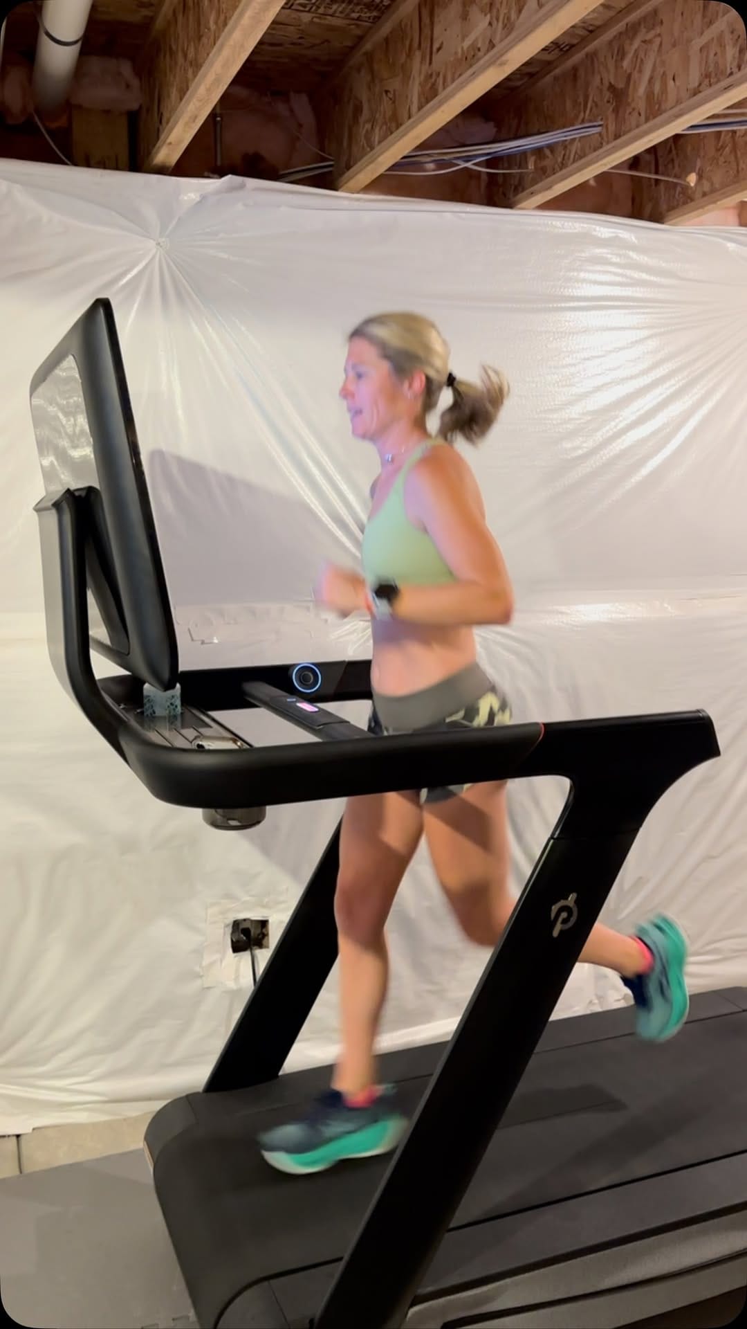 Post 7 by Laura | Runner on Instagram (video)