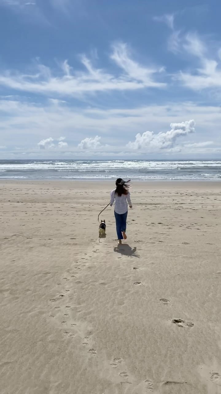 Post 4 by Darcy + Emmie on Instagram (video)