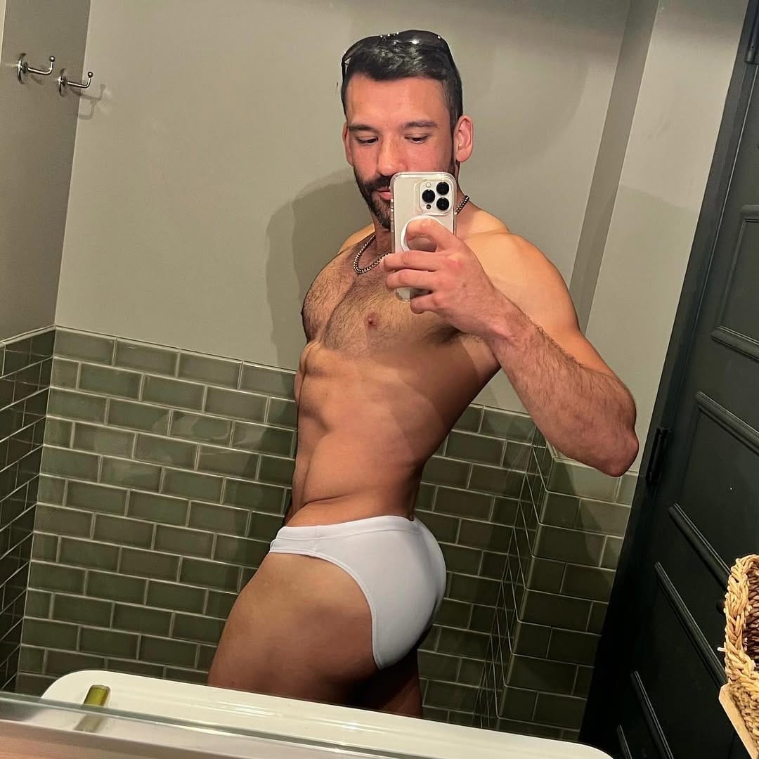 Post 8 by Marcus Allen on Instagram (image)