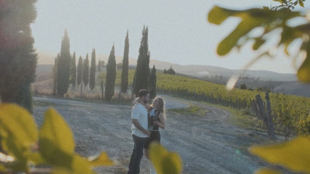 Post 6 by Valeria Herrera on Instagram (video)