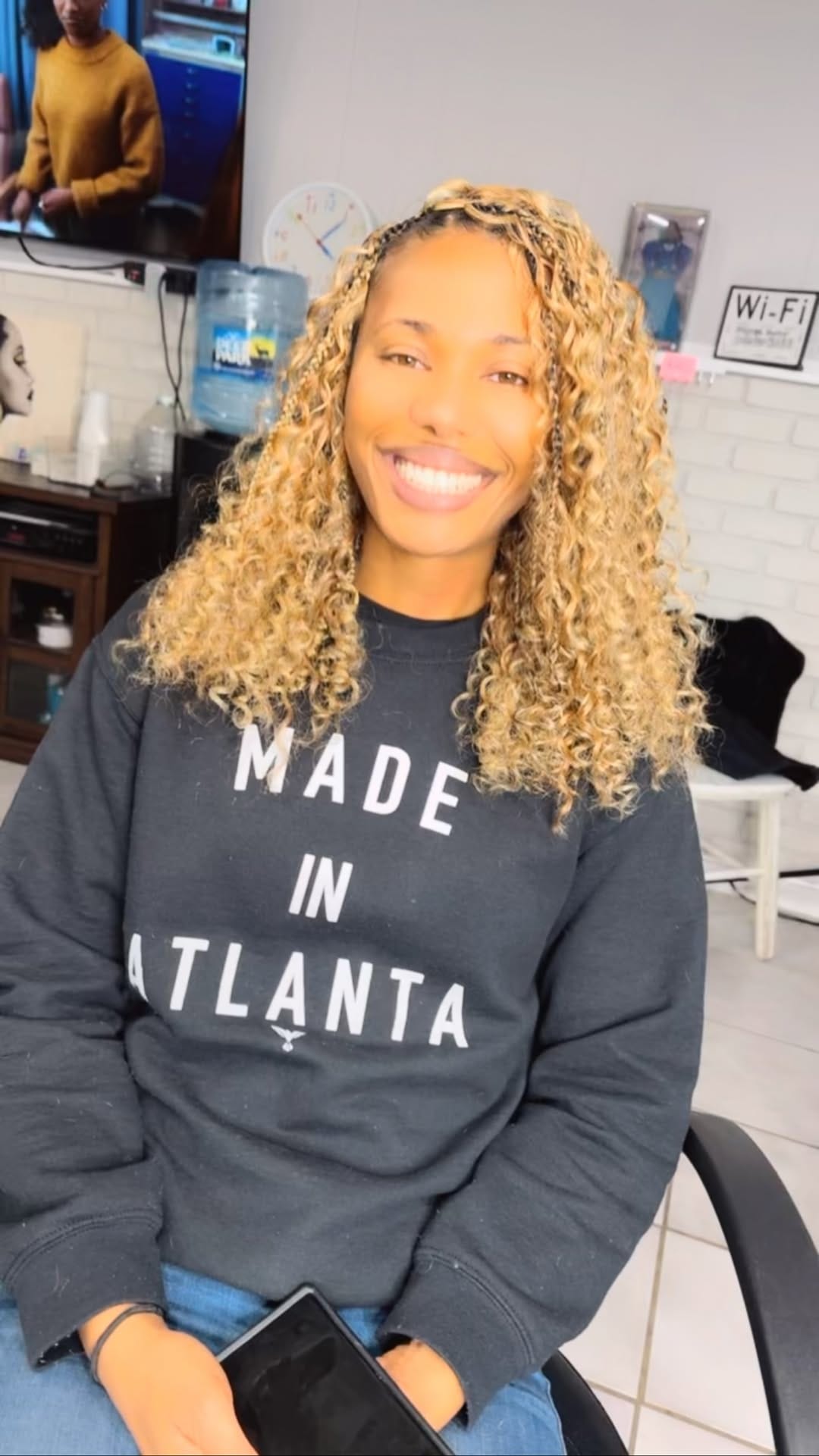 Post 6 by Styles By Tashi💋 on Instagram (video)