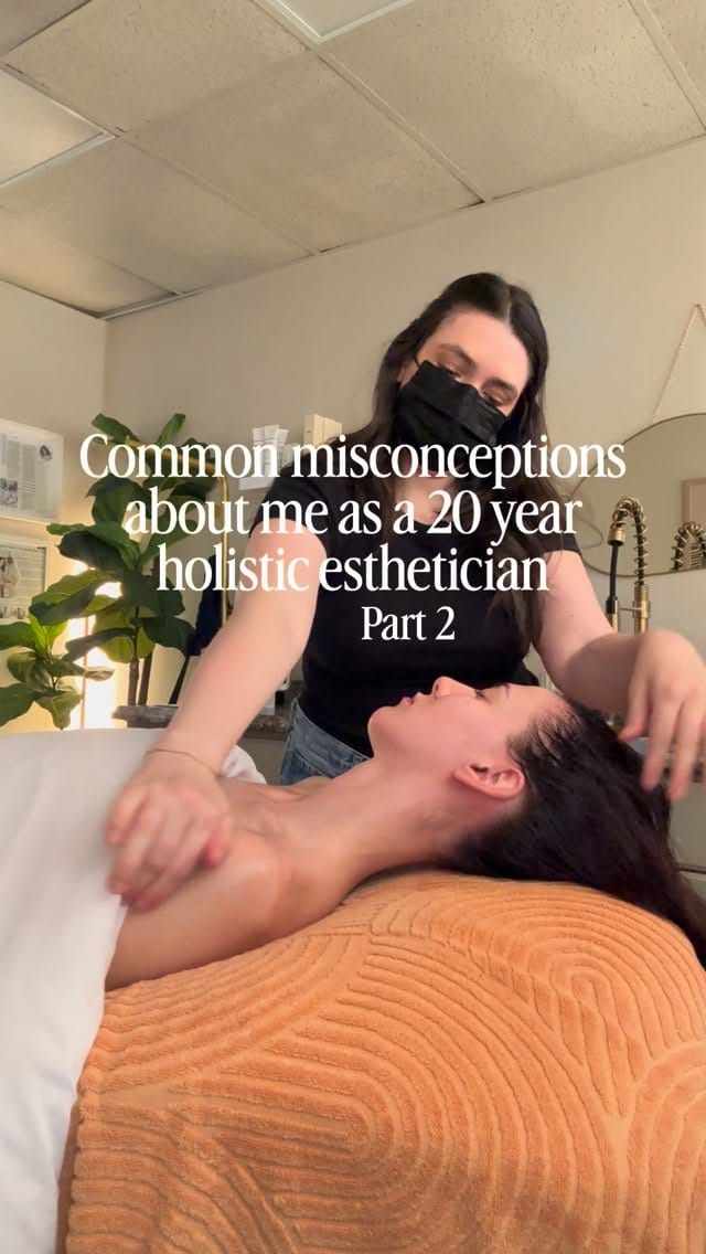 Post 8 by Hayley Wood on Instagram (video)