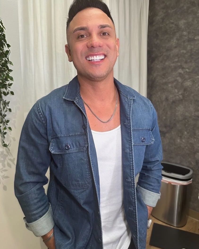 Post 4 by Angie’s Smiles on Instagram (image)
