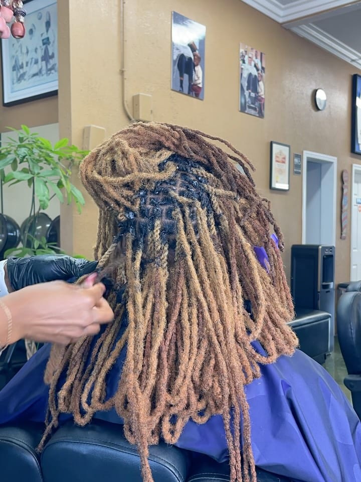 Post 7 by HAIR SPECIALIST | PROMOTING HEALTHY HAIR  🌱 on Instagram (carousel)