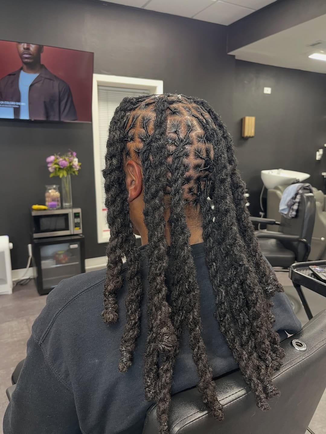 Post 5 by HAIR SPECIALIST | PROMOTING HEALTHY HAIR  🌱 on Instagram (carousel)