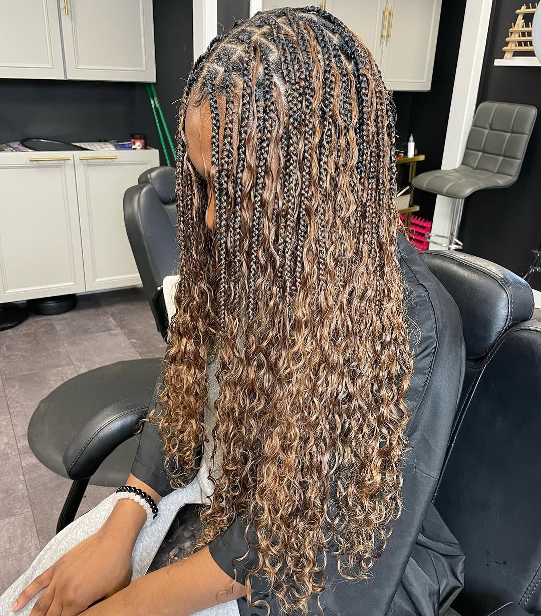Post 9 by HAIR SPECIALIST | PROMOTING HEALTHY HAIR  🌱 on Instagram (carousel)