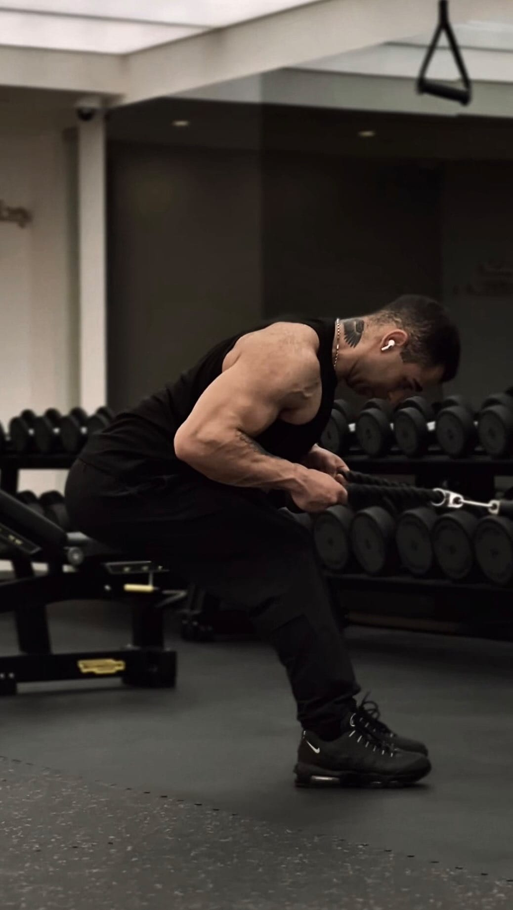 Post 3 by Nodari Khubuluri | Personal Trainer Qatar 🇬🇪🇶🇦 on Instagram (video)