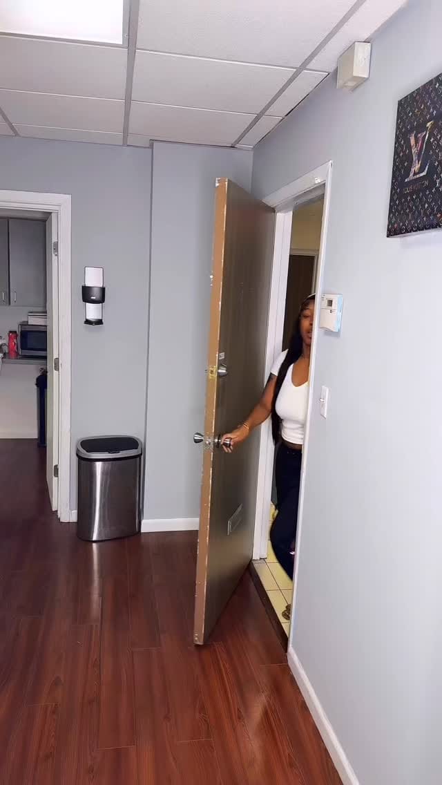 Post 6 by LashedMeOut Dolls INC on Instagram (video)