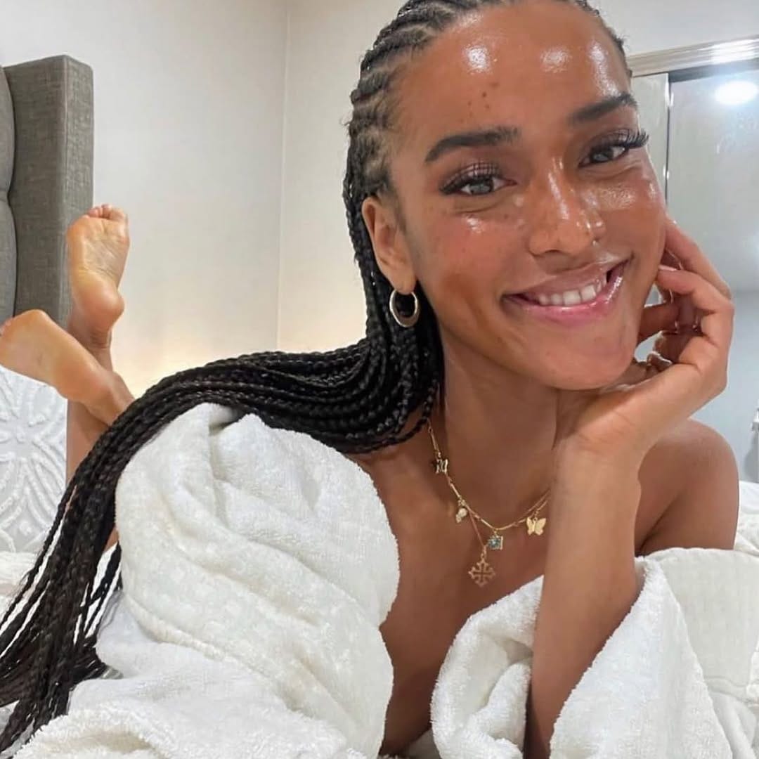 Post 9 by Clearglow Skincare on Instagram (image)