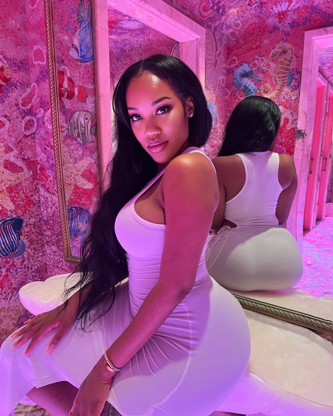 Post 9 by LEX on Instagram (carousel)