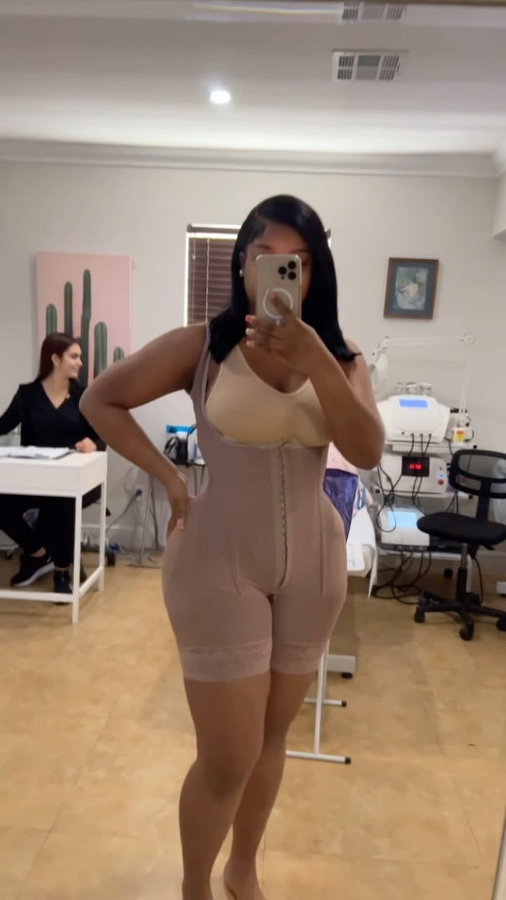 Post 2 by @radiantcurves_ on Instagram (video)