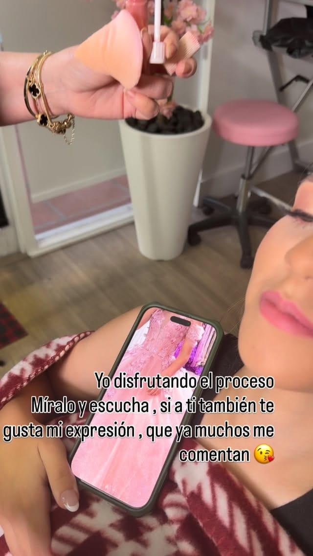Post 7 by Mirlen/maquillista on Instagram (video)