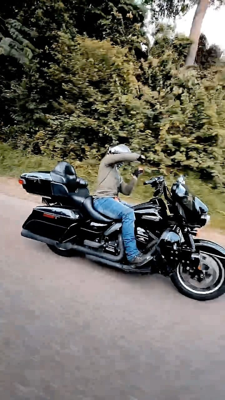 Post 9 by Kasep Thea on Instagram (video)