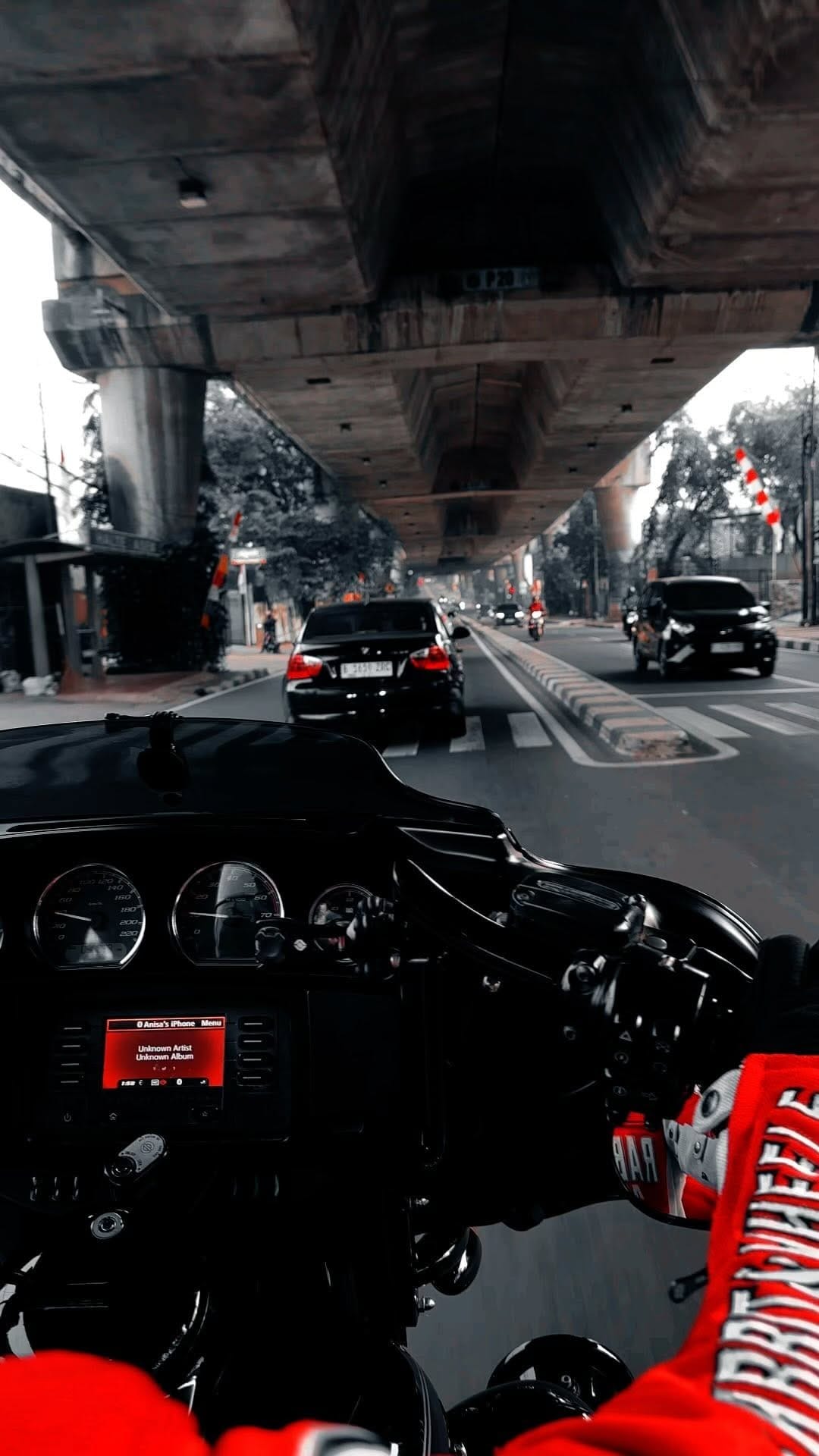 Post 8 by Kasep Thea on Instagram (video)