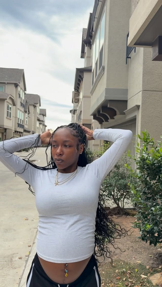 Post 2 by Lou The Braider 🤞🏼 on Instagram (video)