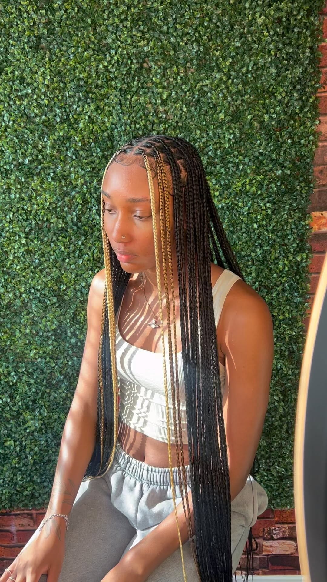 Post 10 by Lou The Braider 🤞🏼 on Instagram (video)