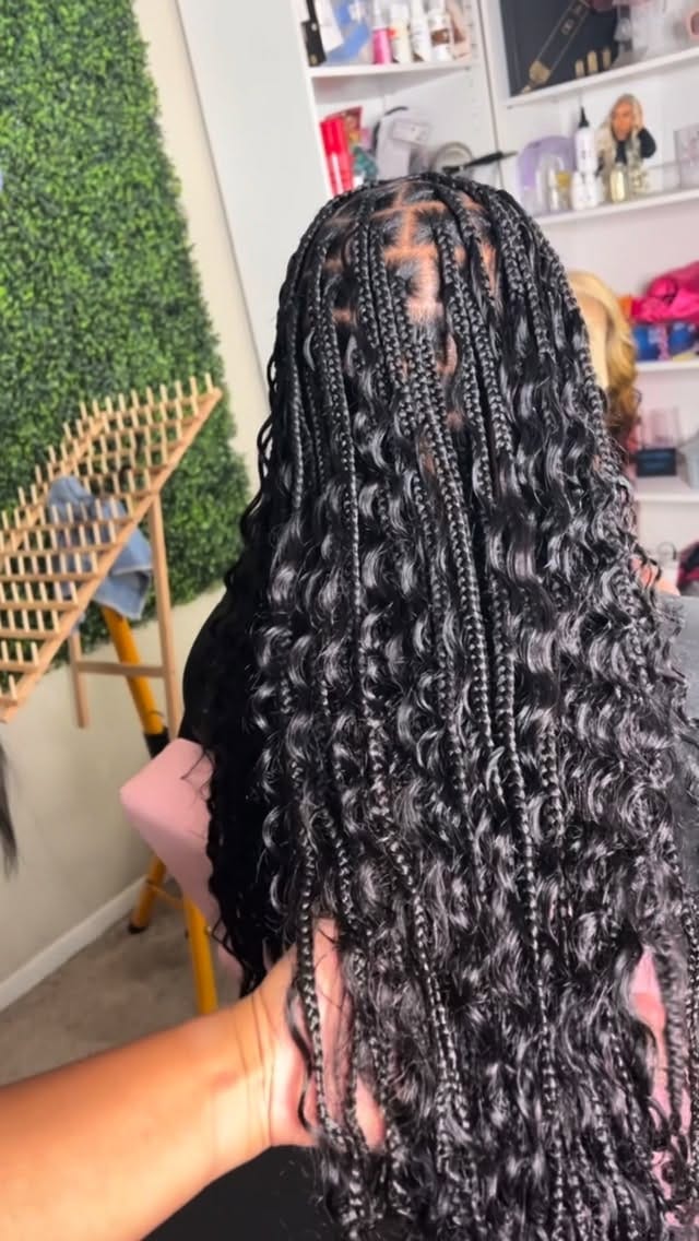 Post 2 by The Girl Who Does Hair 💁 on Instagram (video)