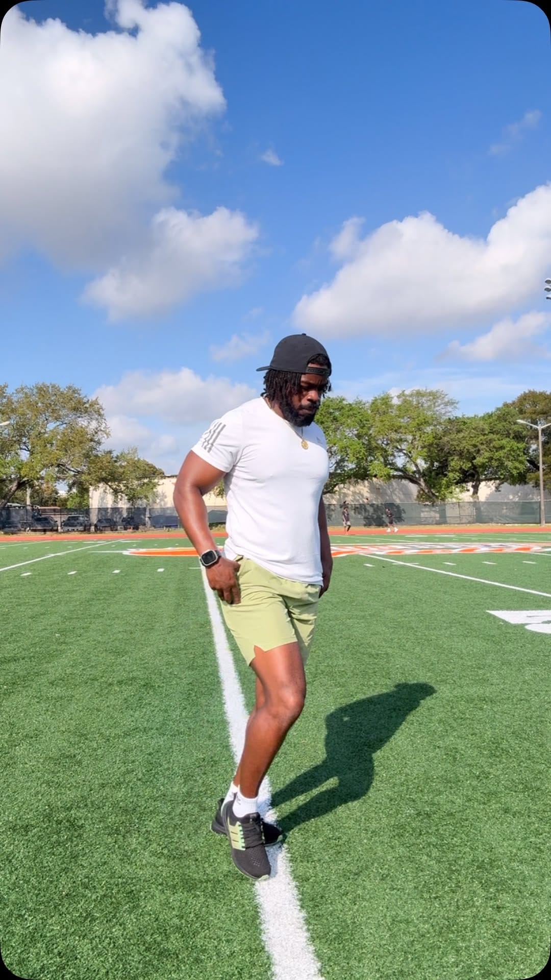 Post 8 by Antonio Howard on Instagram (video)