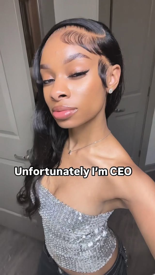 Post 3 by 𝐊𝐢𝐚𝐫𝐫𝐚 🌸 The Nail God on Instagram (video)