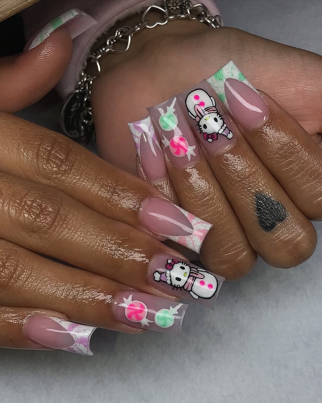Post 1 by 𝐊𝐢𝐚𝐫𝐫𝐚 🌸 The Nail God on Instagram (carousel)