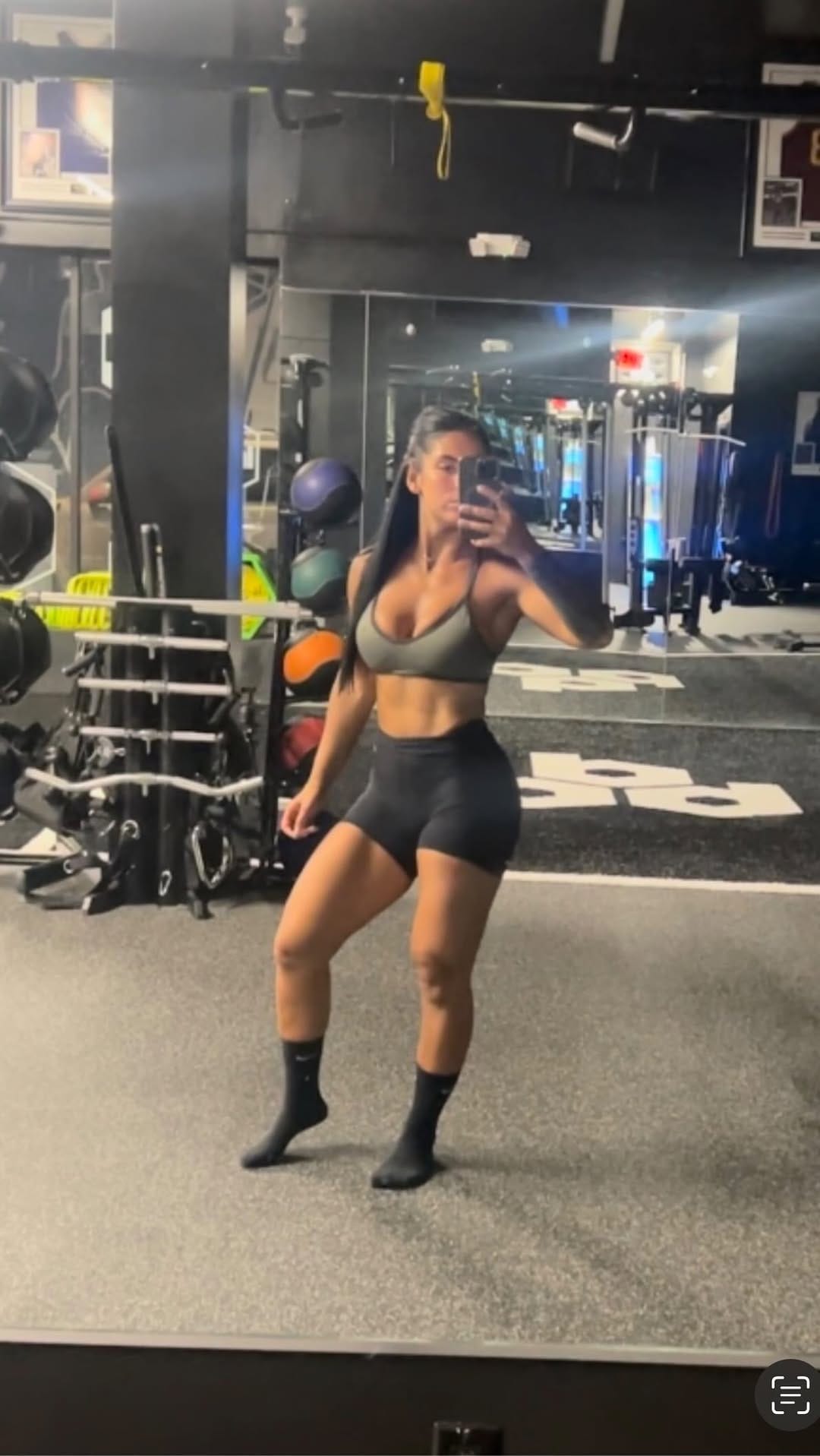 Post 4 by Fit by Pri on Instagram (video)