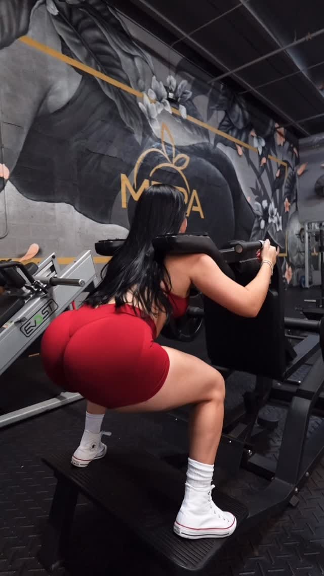 Post 3 by Maria Mulet on Instagram (video)
