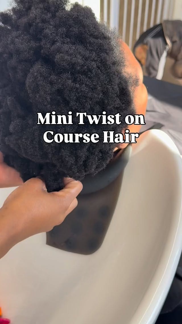 Post 7 by KCMO| Natural Haircare Specialist| Healthy Hair | TeamKurlie on Instagram (video)
