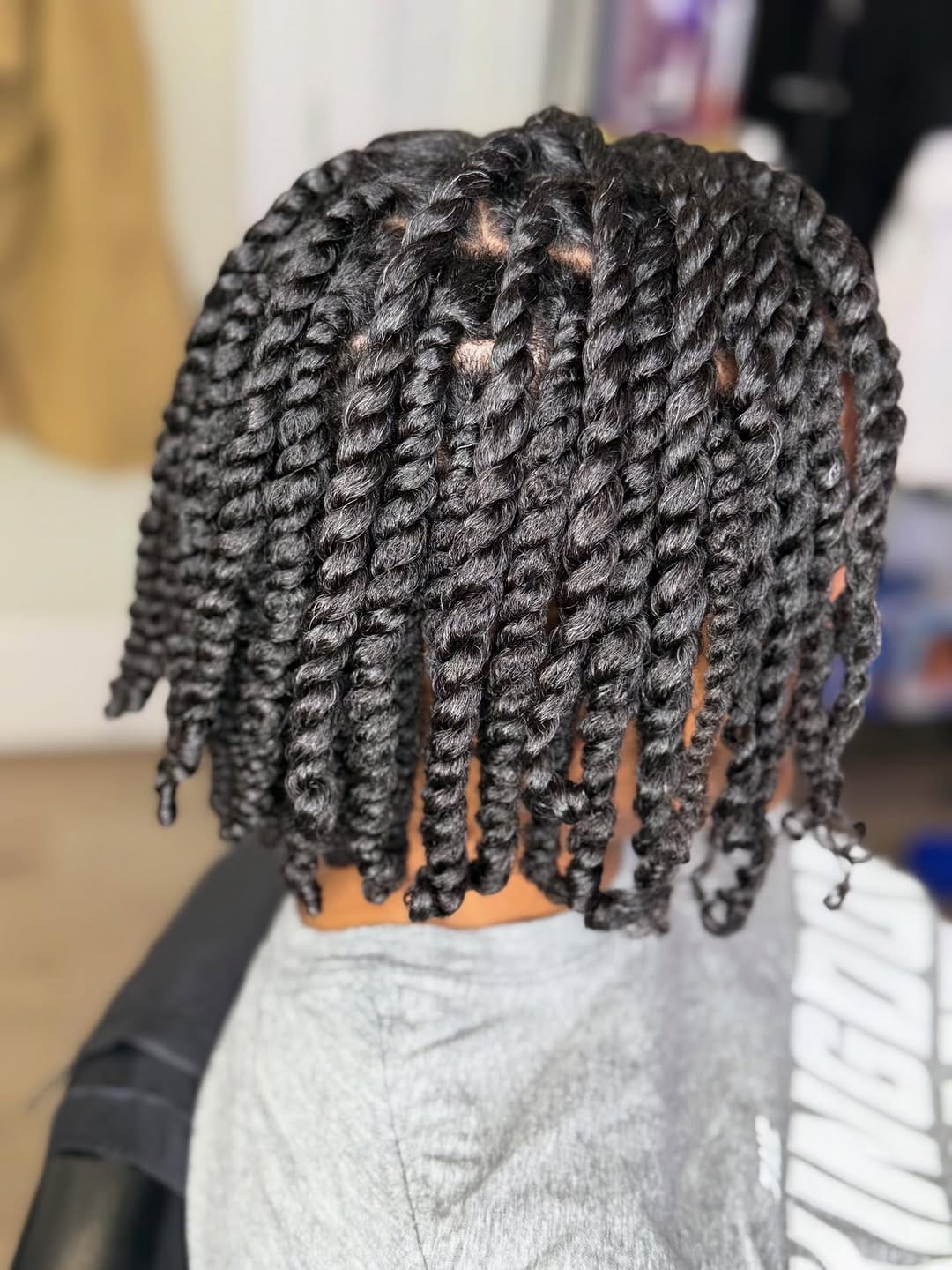 Post 4 by KCMO| Natural Haircare Specialist| Healthy Hair | TeamKurlie on Instagram (carousel)
