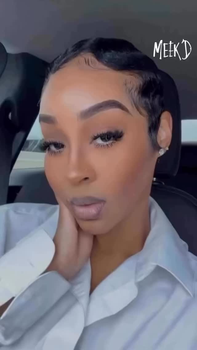 Post 4 by Mika Grigsby💋✂️ on Instagram (video)