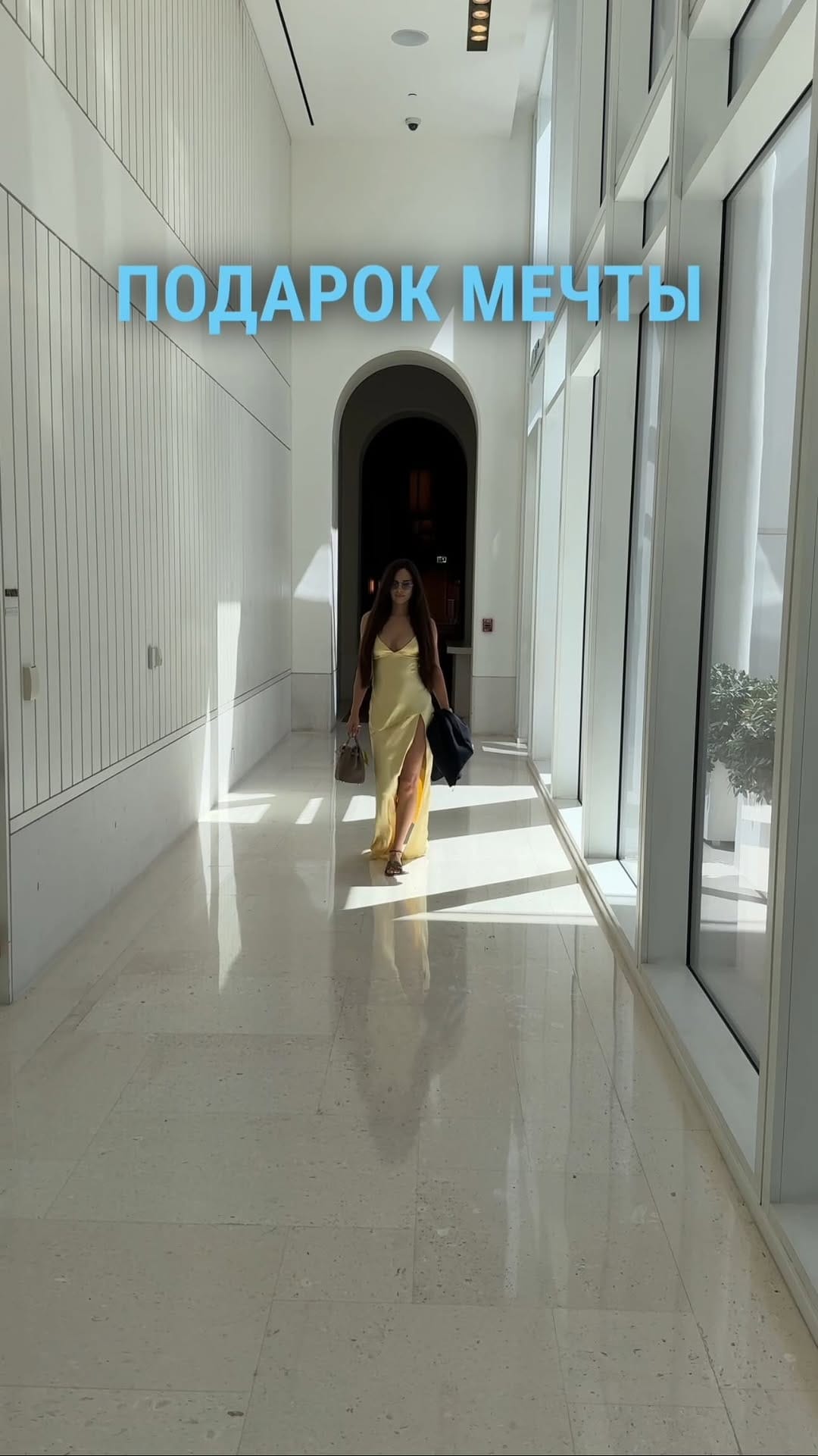 Post 2 by 💋Make Up Artist MIAMI on Instagram (video)
