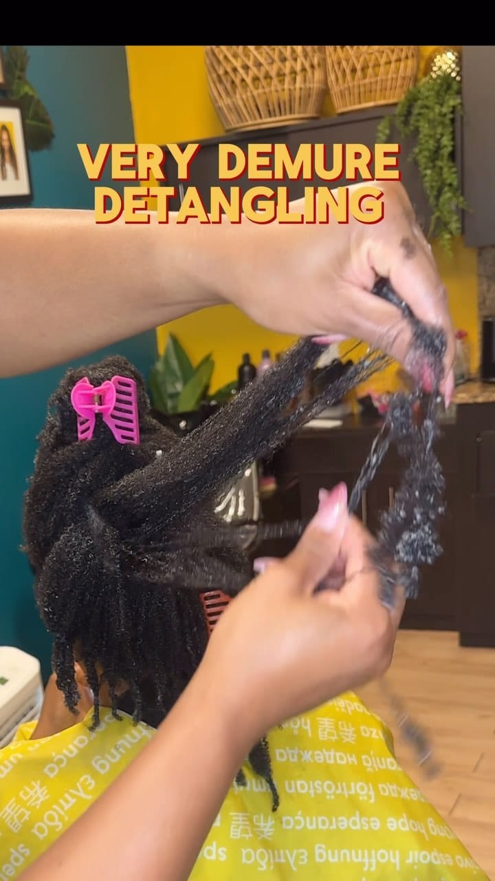 Post 9 by Natural Hair Care & Extensions on Instagram (video)
