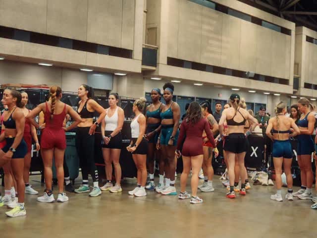Post 2 by ✨ Nikki Dee ✨ on Instagram (video)