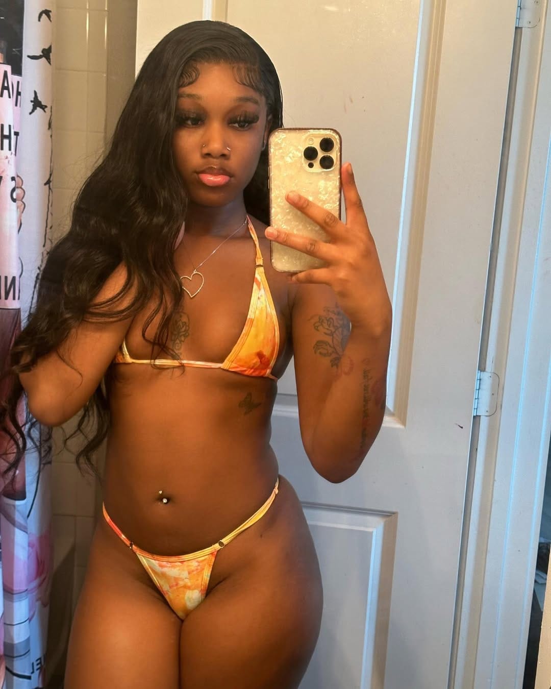 Post 8 by aniyah 🦋 on Instagram (carousel)