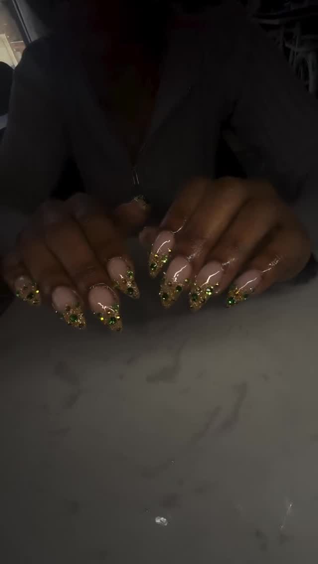 Post 5 by Alexus Morris on Instagram (video)