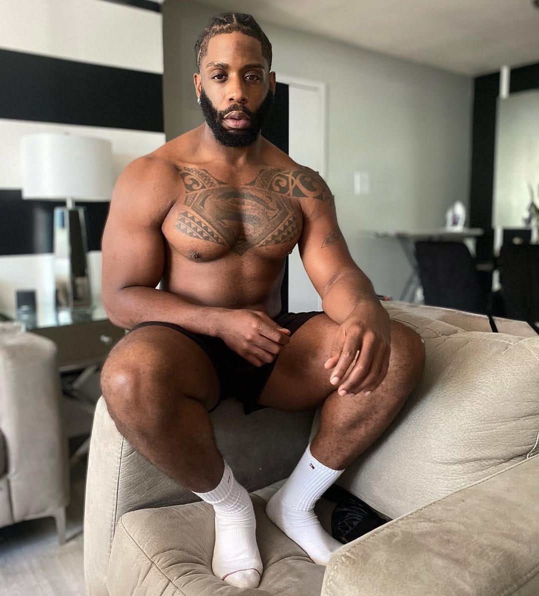 Post 10 by Ronnie D Stevens Jr. on Instagram (image)