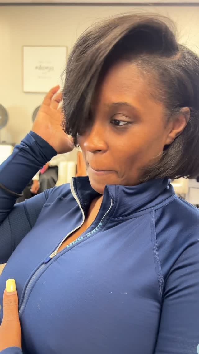 Post 3 by Houston SilkPress Stylist on Instagram (video)