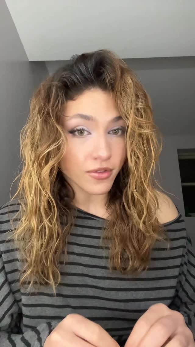 Post 2 by Connie 🇬🇷 on Instagram (video)