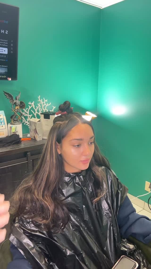 Post 3 by Amber The Scalp Specialist on Instagram (video)
