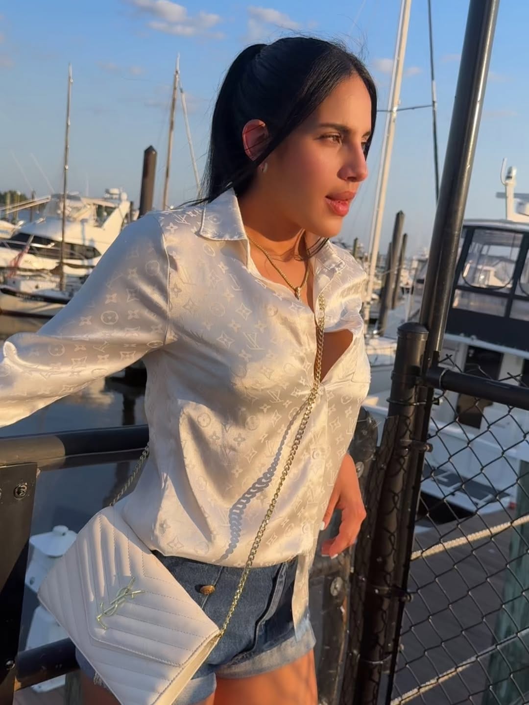Post 2 by Naty Martinez on Instagram (carousel)