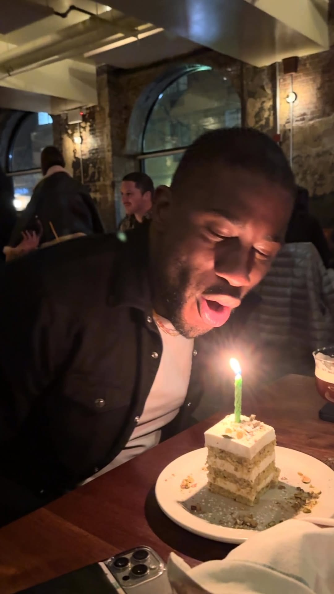 Post 2 by Thomas Porter on Instagram (video)