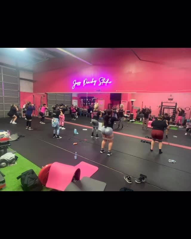 Post 6 by Juss Peachy on Instagram (video)