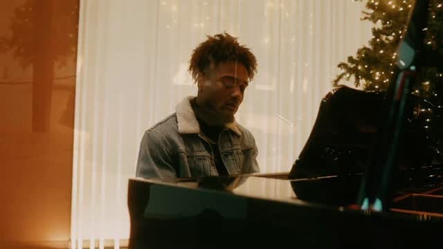 Post 6 by KD on Instagram (video)