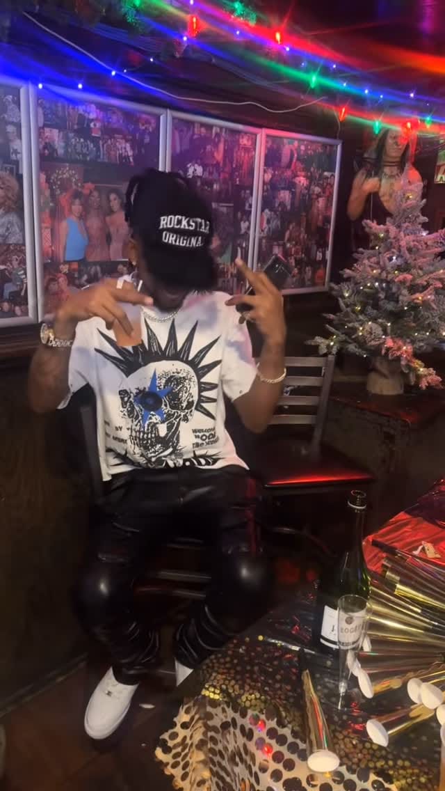 Post 6 by Jstylez “Femmé Boy” on Instagram (video)