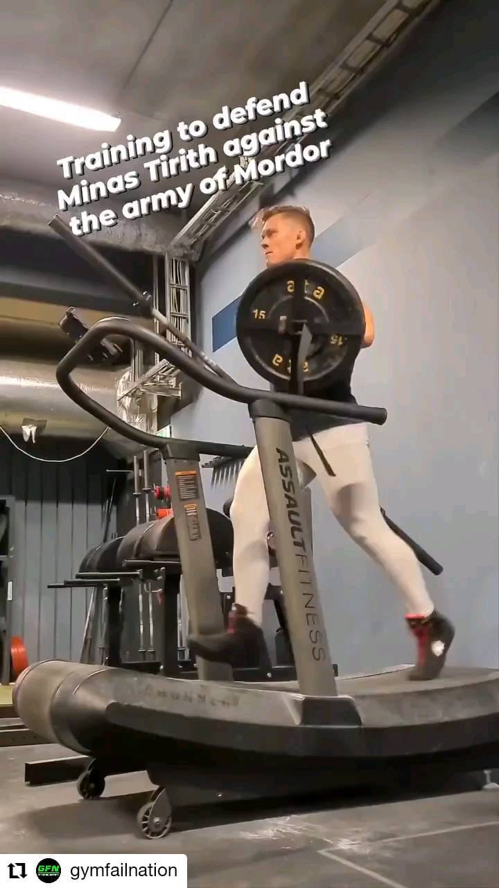Post 3 by Fit Lifestyle Box on Instagram (video)