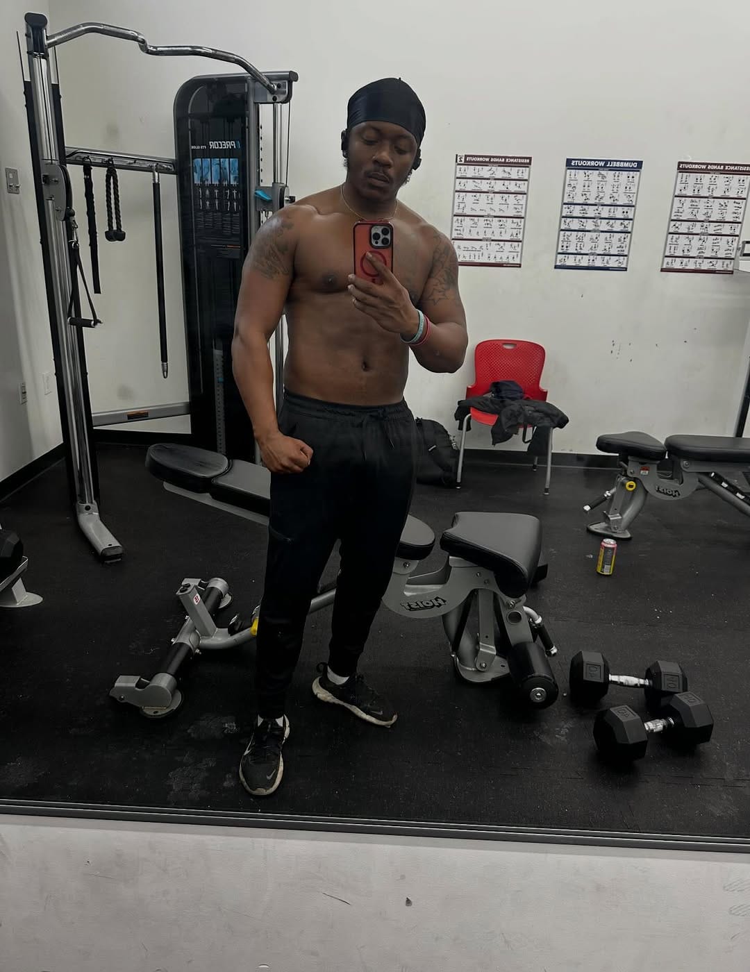 Post 4 by Maurice 💪🏽Ⓜ️ on Instagram (carousel)