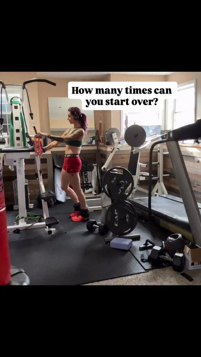 Post 5 by Katie Redmond❤️🥊🖤Personal Trainer on Instagram (video)