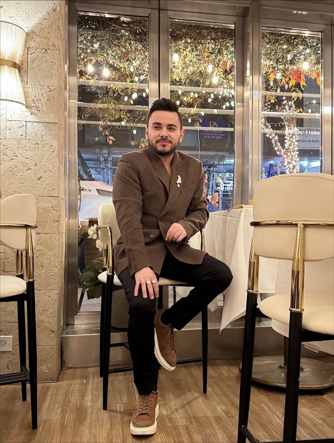 Post 2 by Jeisson Marbello on Instagram (carousel)
