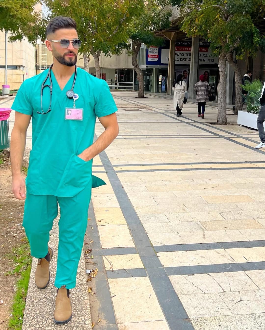 Post 6 by Qusai Naser on Instagram (carousel)