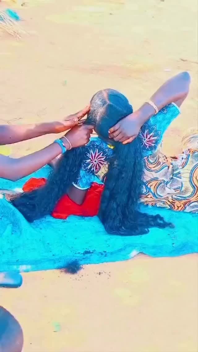 Post 4 by Sahel Cosmetics on Instagram (video)