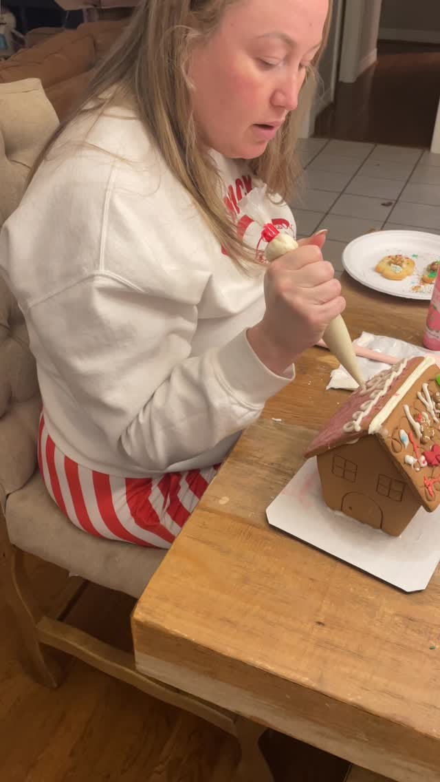 Post 3 by Clara Wade on Instagram (video)